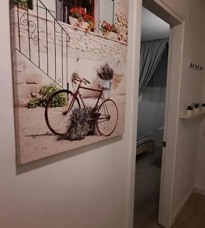 Lanzarote-beach-apartment, Cucharas Beach, -- 1 Minute Walk From Main Square, 35 Meters From Appartamento