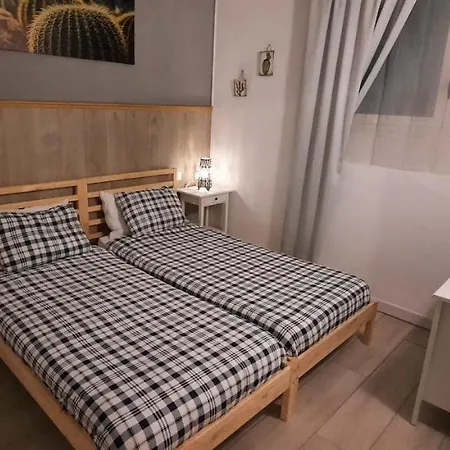 Lanzarote-beach-apartment, Cucharas Beach, -- 1 Minute Walk From Main Square, 35 Meters From Appartamento