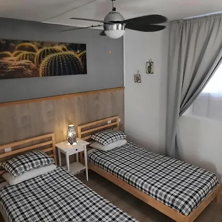 Appartamento Lanzarote-beach-apartment, Cucharas Beach, -- 1 Minute Walk From Main Square, 35 Meters From *