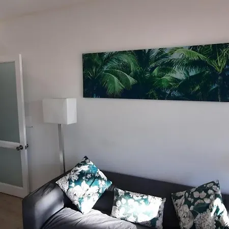 Lanzarote-beach-apartment, Cucharas Beach, -- 1 Minute Walk From Main Square, 35 Meters From Appartamento Costa Teguise