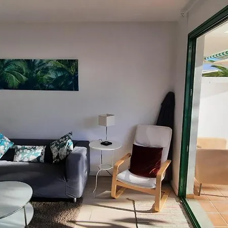 Apartment Lanzarote Apartment: Beachfront Oasis In