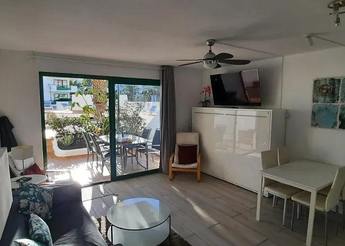 Lanzarote-beach-apartment, Cucharas Beach, -- 1 Minute Walk From Main Square, 35 Meters From 公寓 *