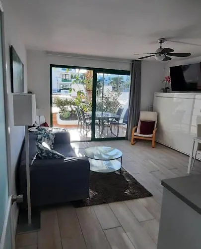 Lanzarote Apartment: Beachfront Oasis In