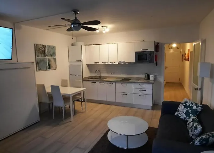 Lanzarote Apartment: Beachfront Oasis In