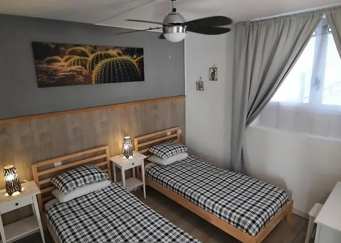 公寓 Lanzarote-beach-apartment, Cucharas Beach, -- 1 Minute Walk From Main Square, 35 Meters From *