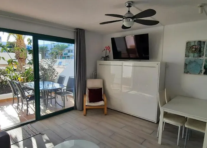 Lanzarote-beach-apartment, Cucharas Beach, -- 1 Minute Walk From Main Square, 35 Meters From Appartement Costa Teguise