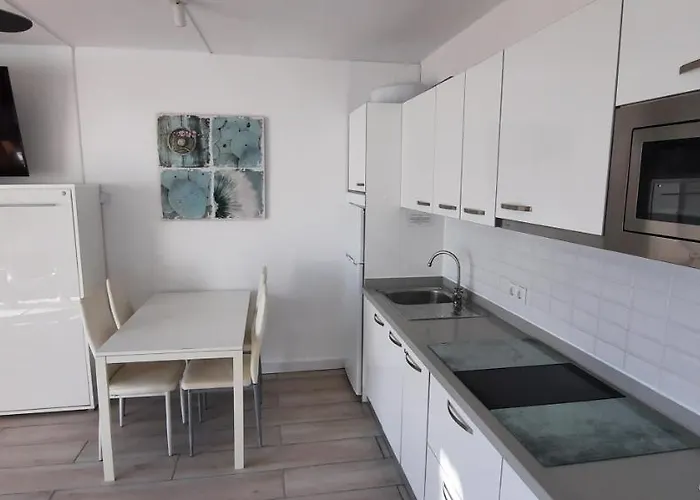 Lanzarote-beach-apartment, Cucharas Beach, -- 1 Minute Walk From Main Square, 35 Meters From Appartement