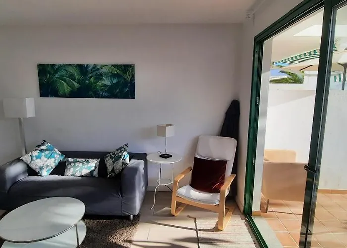 公寓 Lanzarote-beach-apartment, Cucharas Beach, -- 1 Minute Walk From Main Square, 35 Meters From