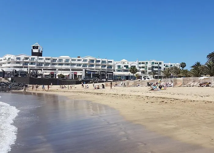Lanzarote-beach-apartment, Cucharas Beach, -- 1 Minute Walk From Main Square, 35 Meters From 公寓 *